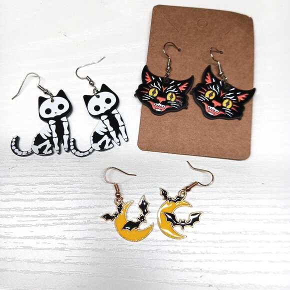 Halloween Earring Lot of 3 Gothic Black Cat Skeleton Moon Bats Festive NEW - Picture 1 of 6